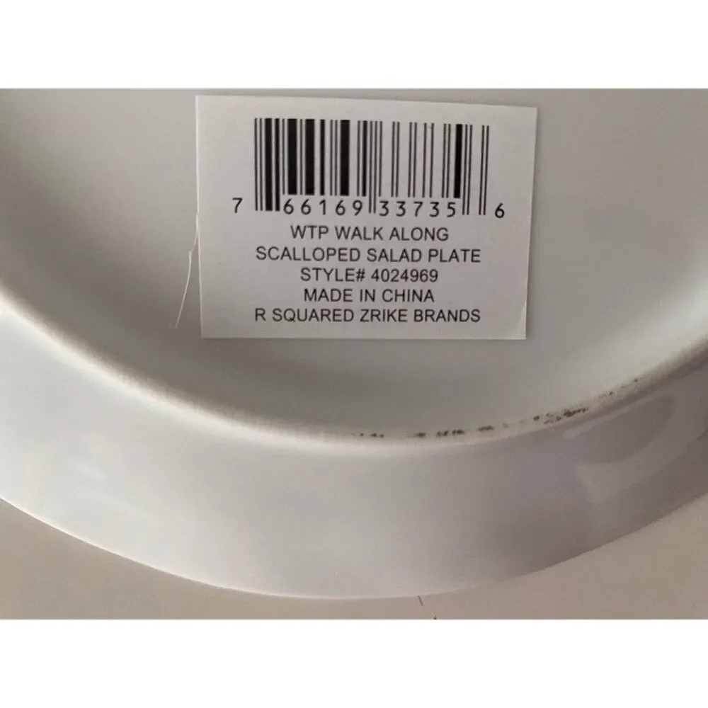 Disney Winnie The Pooh Piglet Walking Along‎ Scalloped Ceramic Salad Plate NEW